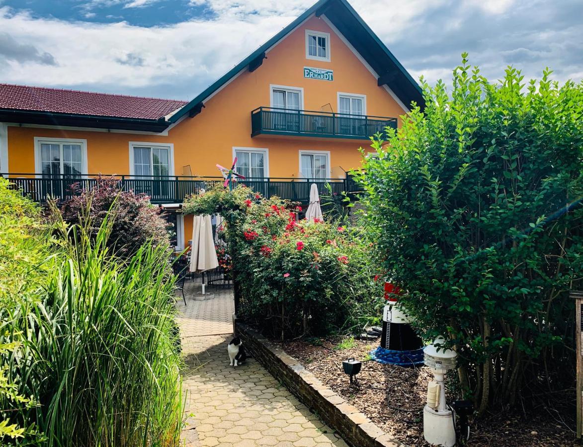 Landhotel Erhardt Bad Waltersdorf Extérieur photo