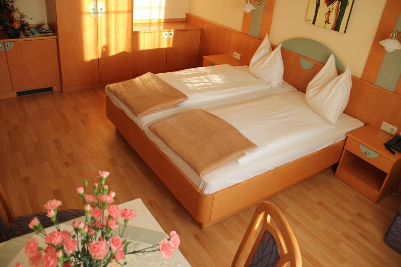 Landhotel Erhardt Bad Waltersdorf Extérieur photo